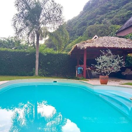 Vacation House In Tahiti Punaauia  Bagian luar foto